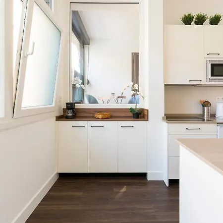 Basetxea By People * Μπασάουρι